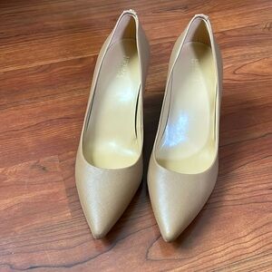 Michael Kors Tan Heels NWT